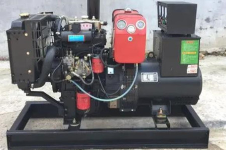 柴油發電機組新舊機油能一起用嗎？