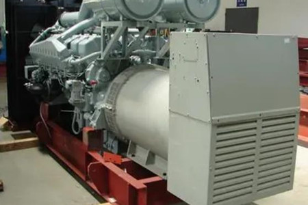 三菱發電機組油壓過低該如何處理？